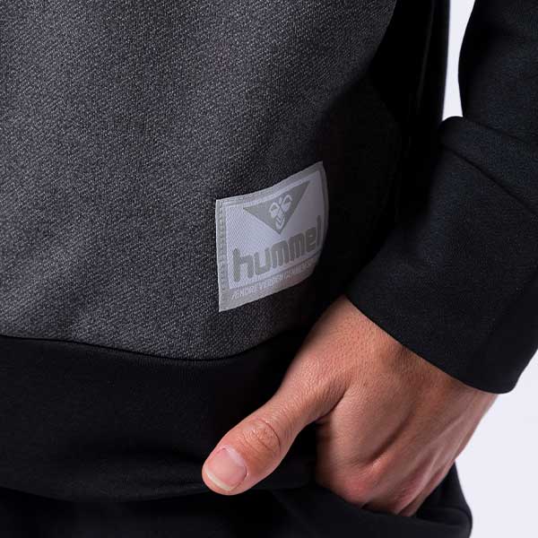 hummel PLAYコラボ 選手移動着同モデル スウェットフルジップジャケット